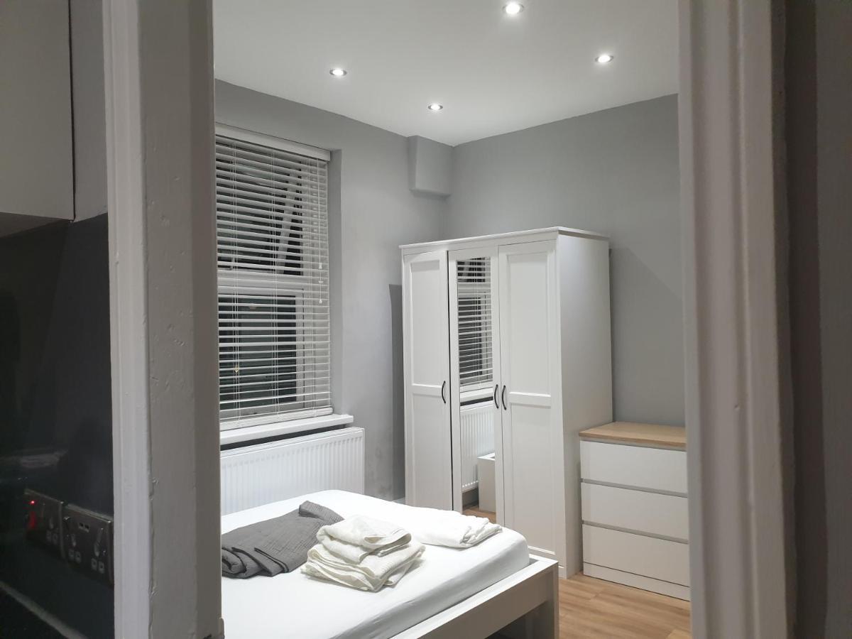 Lovely 1 Bedroom Flat High Barnet 3 Mins Away Exterior photo